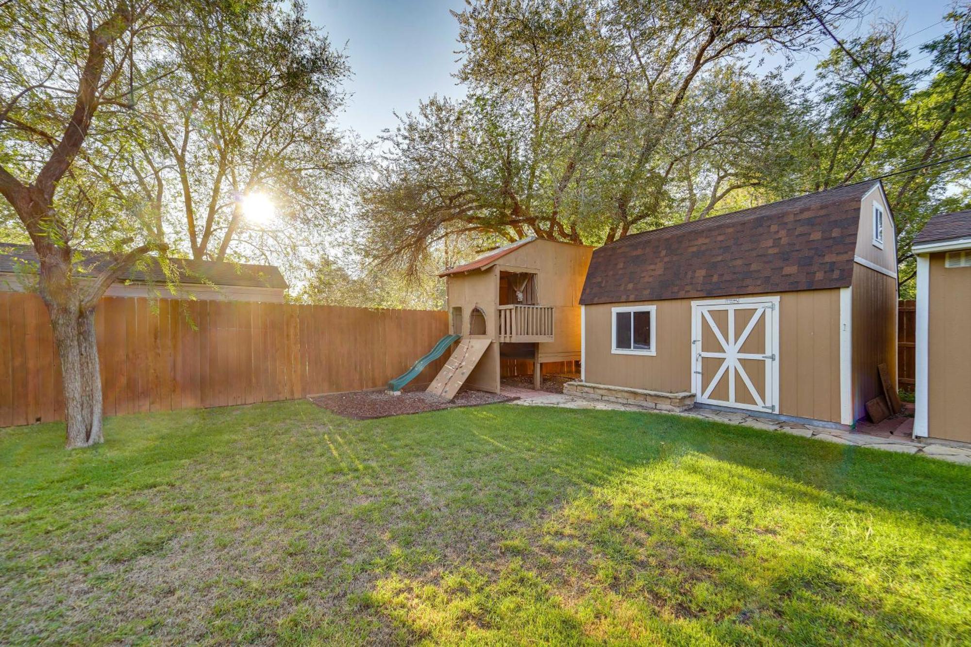 Lovely Lubbock Home With Furnished Deck And Grill Esterno foto